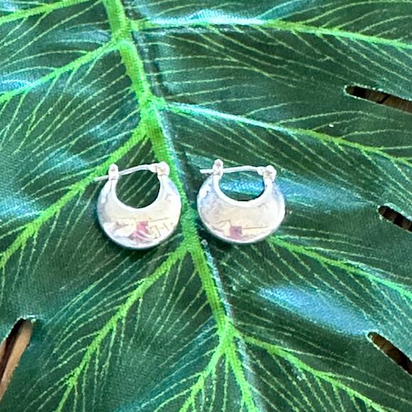 Chubby silver hoop earrings Huggies BOGO FREE - Picture 1 of 5